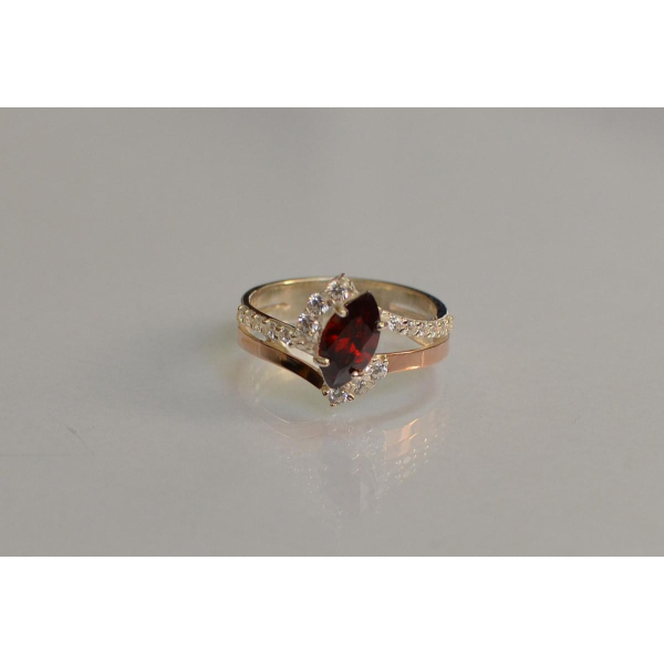 Серебряное кольцо с золотыми вставками (171к)