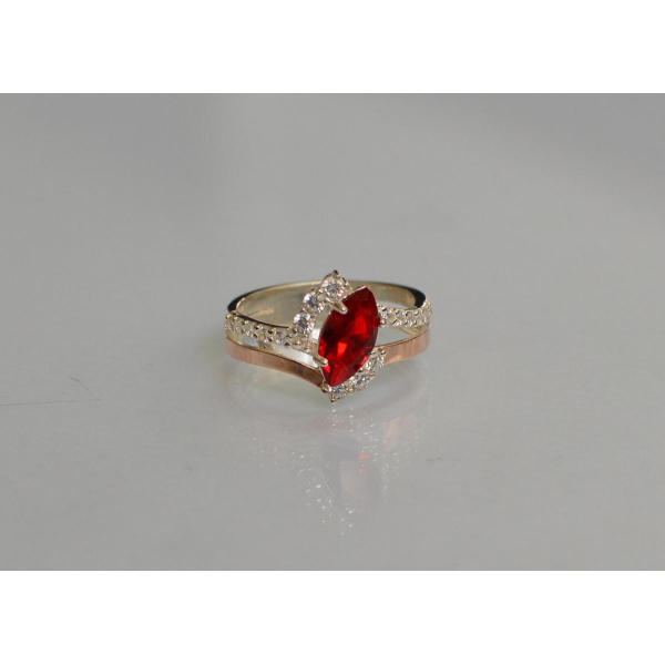 Серебряное кольцо с золотыми вставками (171к)