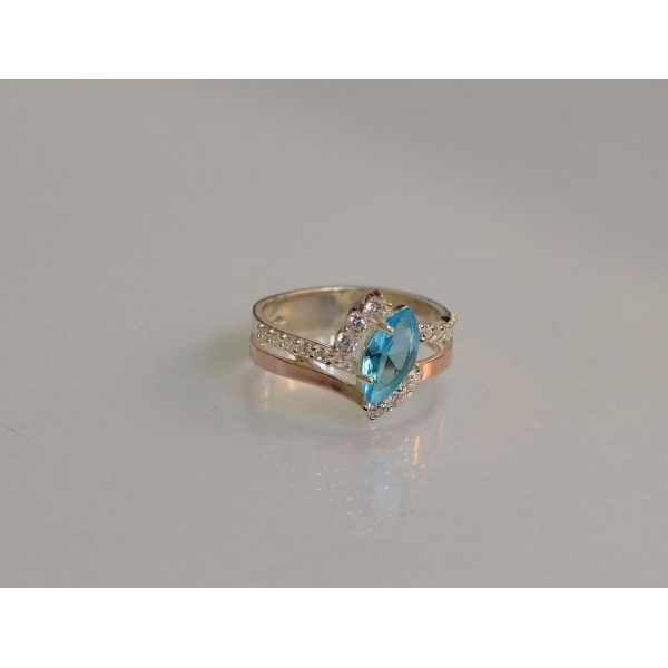 Серебряное кольцо с золотыми вставками (171к)