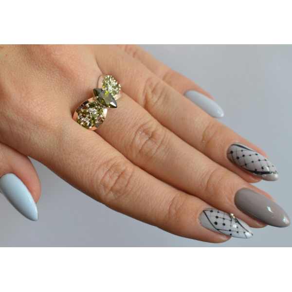 Серебряное кольцо с золотыми вставками (172к)