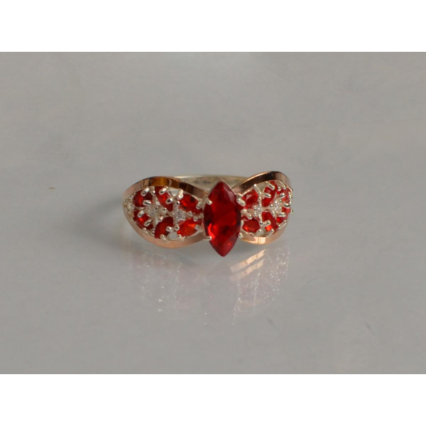 Серебряное кольцо с золотыми вставками (172к)