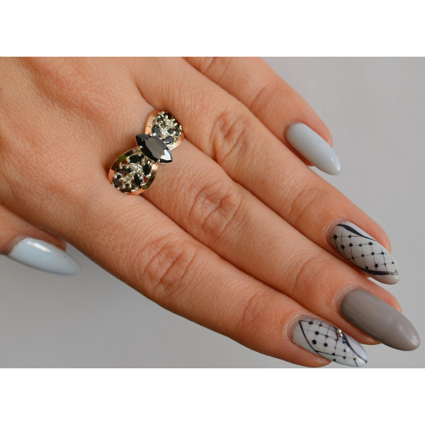 Серебряное кольцо с золотыми вставками (172к)