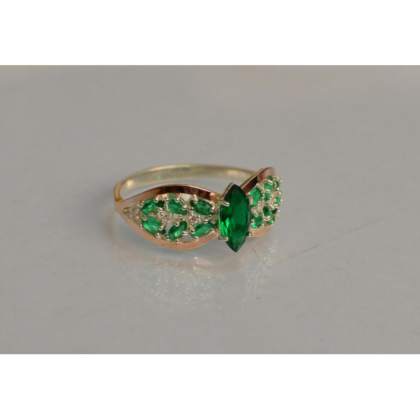 Серебряное кольцо с золотыми вставками (172к)