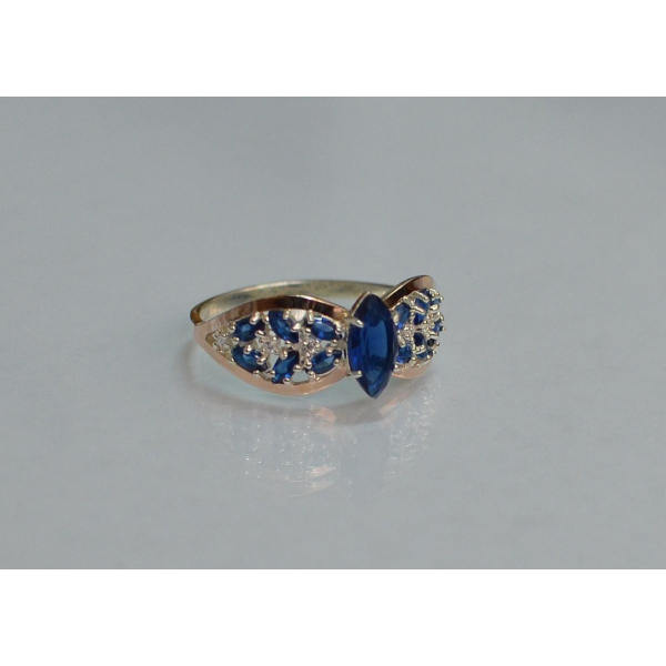 Серебряное кольцо с золотыми вставками (172к)