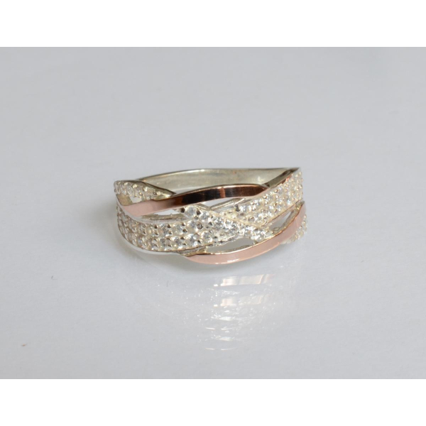 Серебряное кольцо с золотыми вставками (173к)