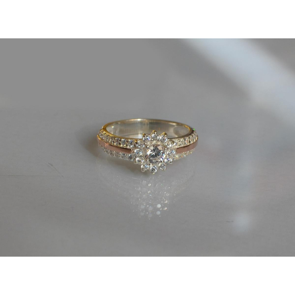 Серебряное кольцо с золотыми вставками (175к)