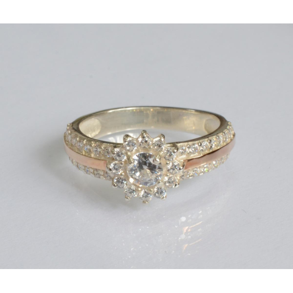 Серебряное кольцо с золотыми вставками (175к)