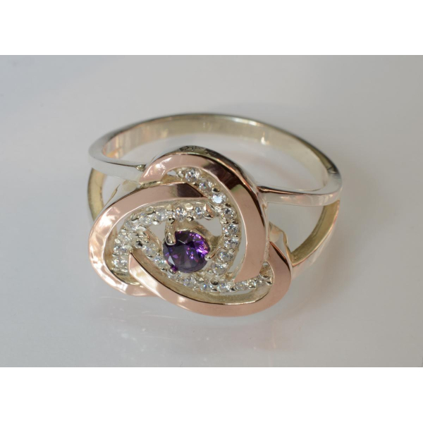 Серебряное кольцо с золотыми вставками (178к)