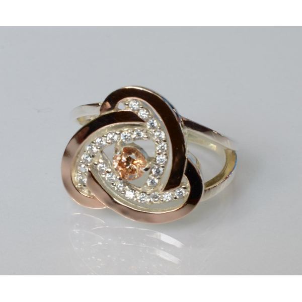 Серебряное кольцо с золотыми вставками (178к)