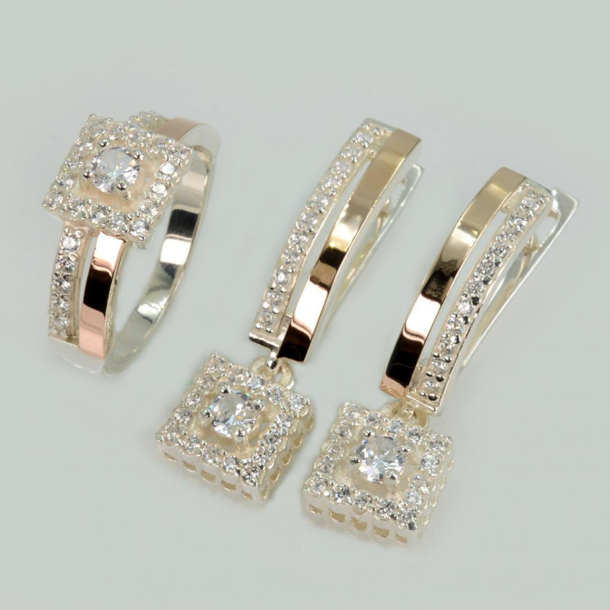 Серебряный набор с золотыми пластинами (179)