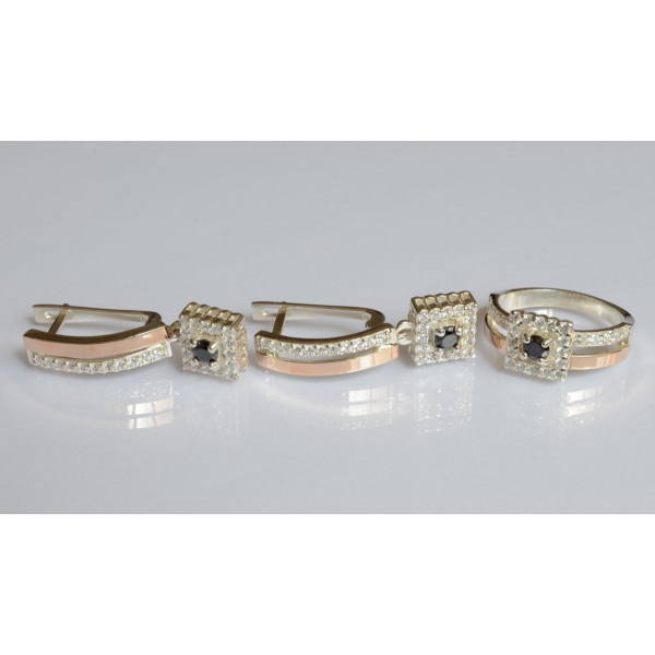 Серебряный набор с золотыми пластинами (179)