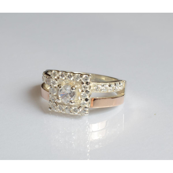 Серебряное кольцо с золотыми вставками (179к)