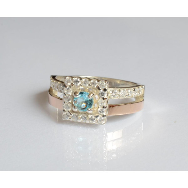 Серебряное кольцо с золотыми вставками (179к)