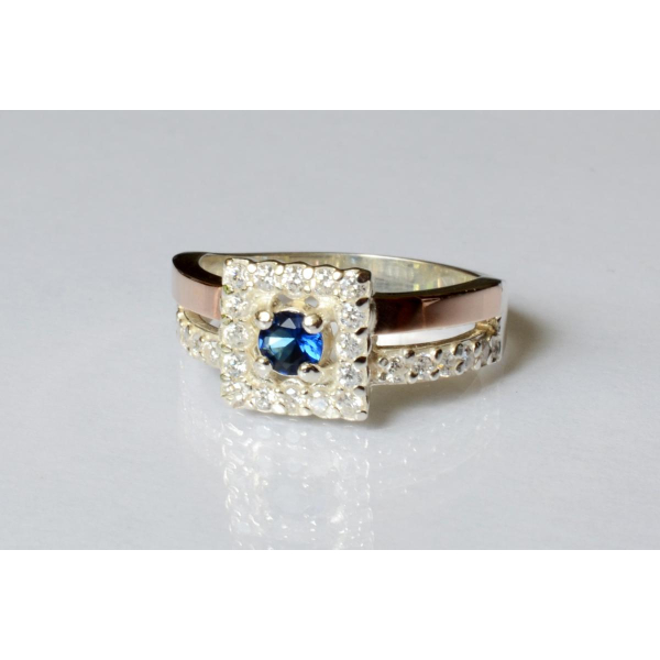 Серебряное кольцо с золотыми вставками (179к)