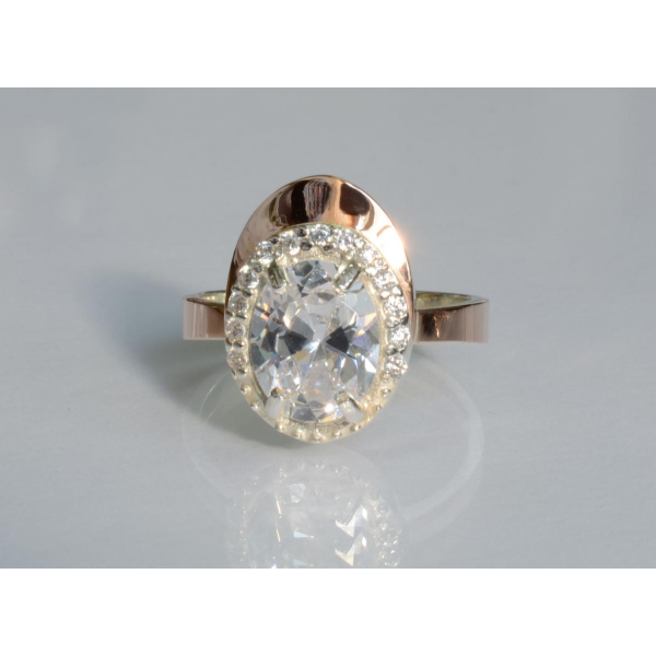 Серебряное кольцо с золотыми вставками (180к)