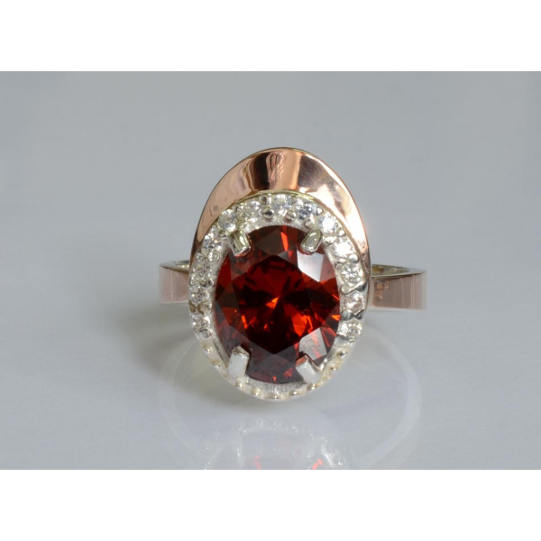 Серебряное кольцо с золотыми вставками (180к)