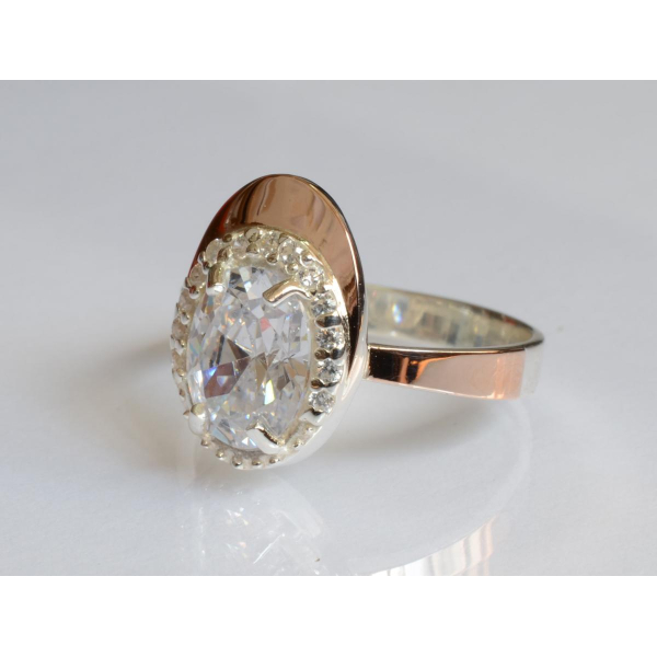 Серебряное кольцо с золотыми вставками (180к)