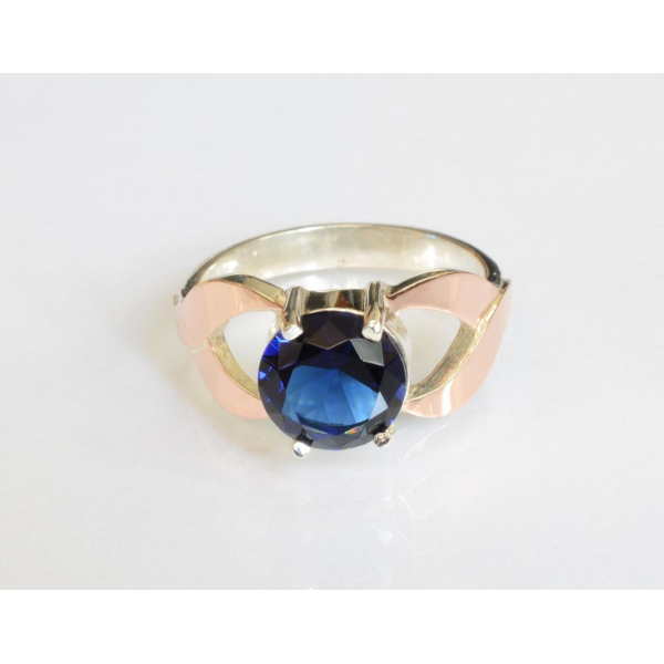 Серебряное кольцо с золотыми вставками (181к)