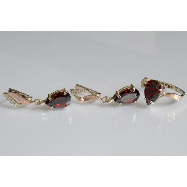 Серебряный набор с золотыми пластинами (183)