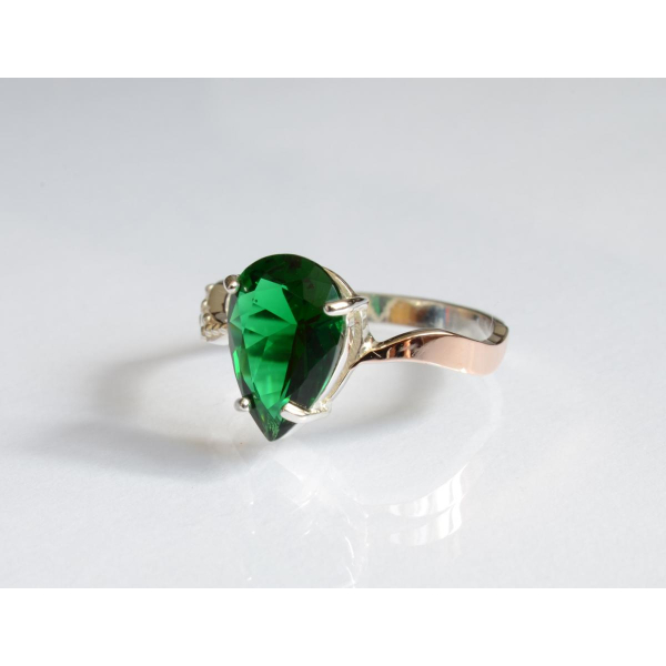 Серебряное кольцо с золотыми вставками (183к)