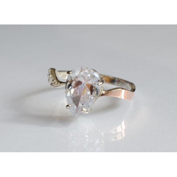 Серебряное кольцо с золотыми вставками (183к)