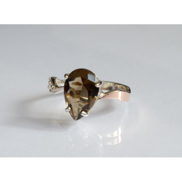 Серебряное кольцо с золотыми вставками (183к)