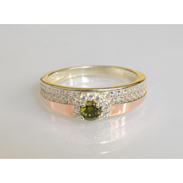 Серебряное кольцо с золотыми вставками (184к)