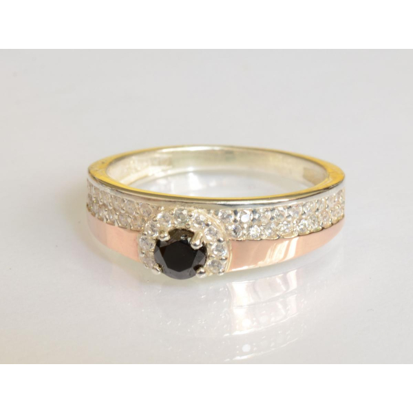 Серебряное кольцо с золотыми вставками (184к)