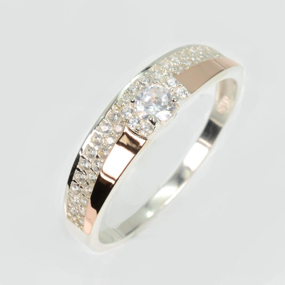 Серебряное кольцо с золотыми вставками (184к)