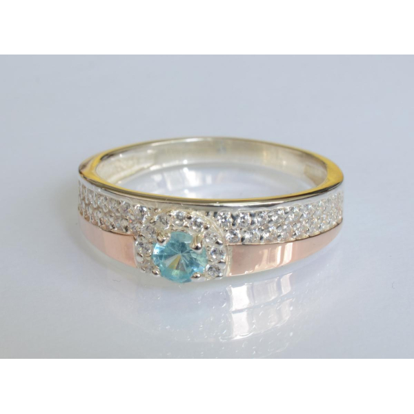 Серебряное кольцо с золотыми вставками (184к)