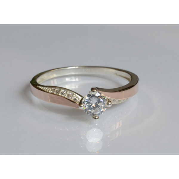 Серебряное кольцо с золотыми вставками (187к)