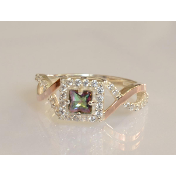 Серебряное кольцо с золотыми вставками (190к)