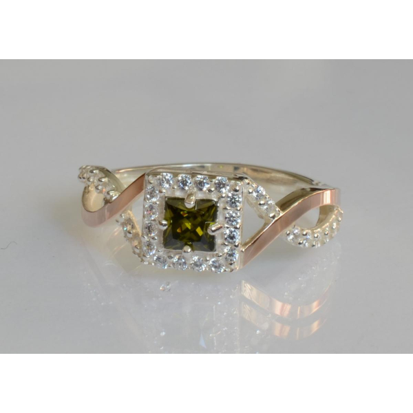 Серебряное кольцо с золотыми вставками (190к)