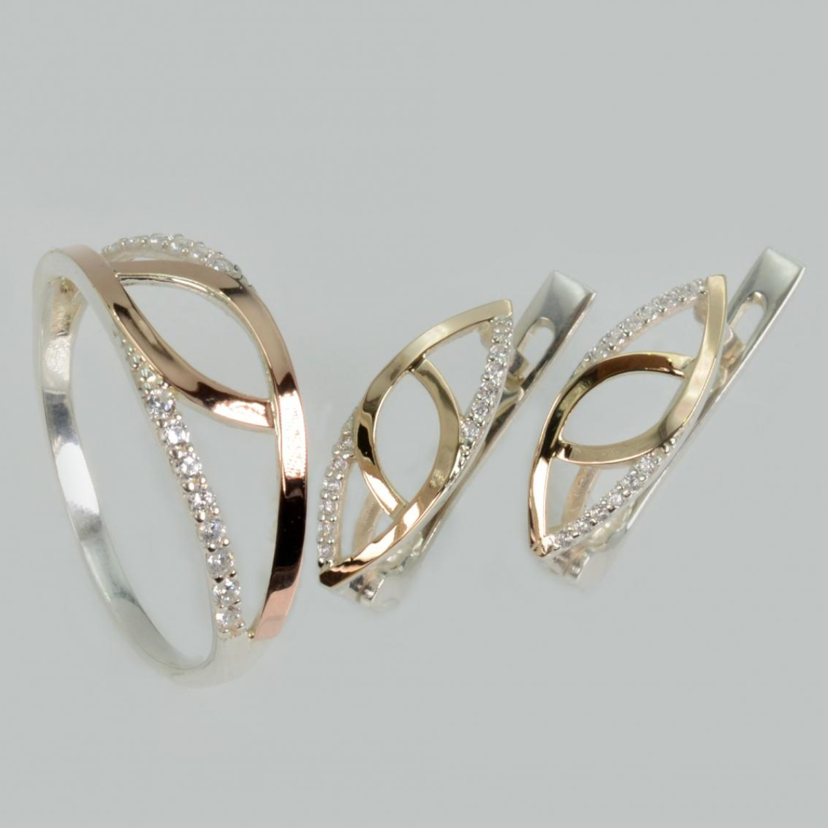 Серебряный набор с золотыми пластинами (192)