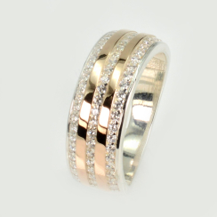 Серебряное кольцо с золотыми вставками