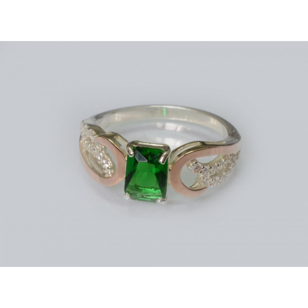 Серебряное кольцо с золотыми вставками (199к)