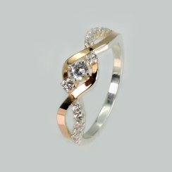 Серебряное кольцо с золотыми вставками