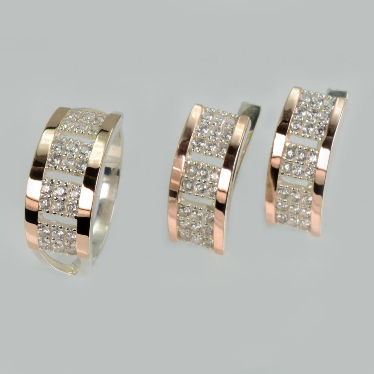 Серебряный набор с золотыми пластинами (217)