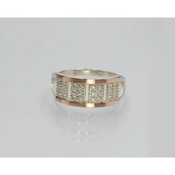 Серебряное кольцо с золотыми вставками (217к)