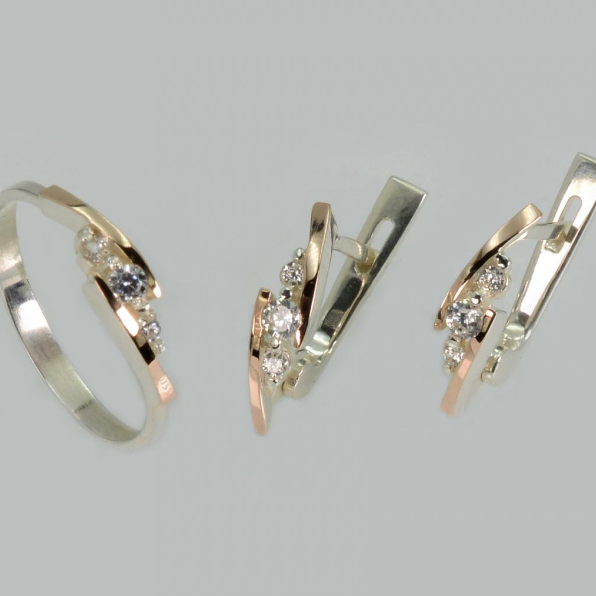 Серебряный набор с золотыми пластинами (220)