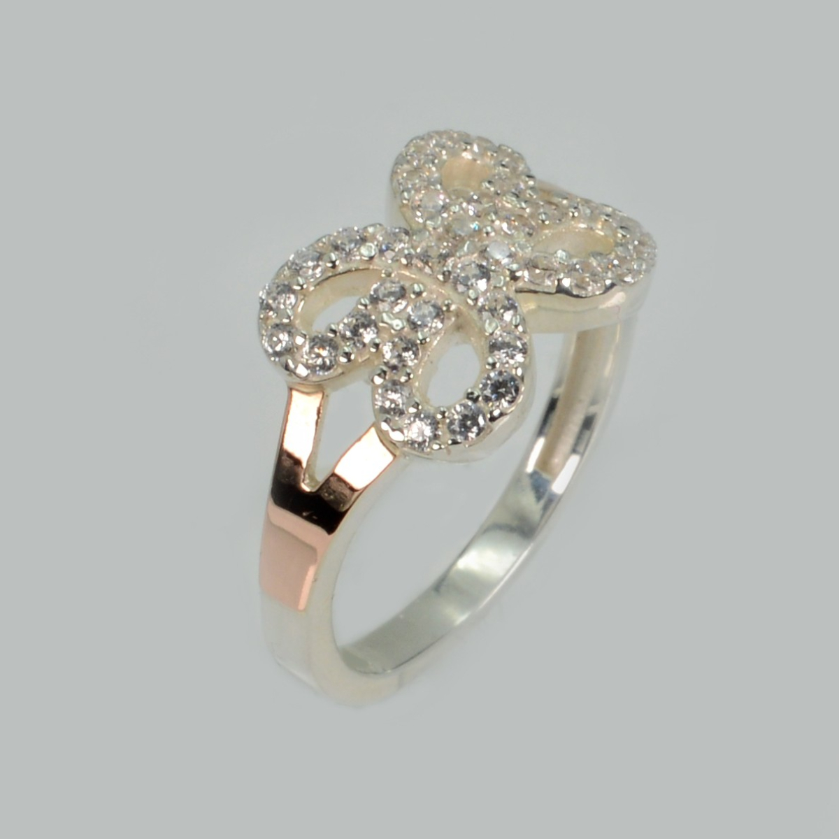 Серебряное кольцо с золотыми вставками (221к)