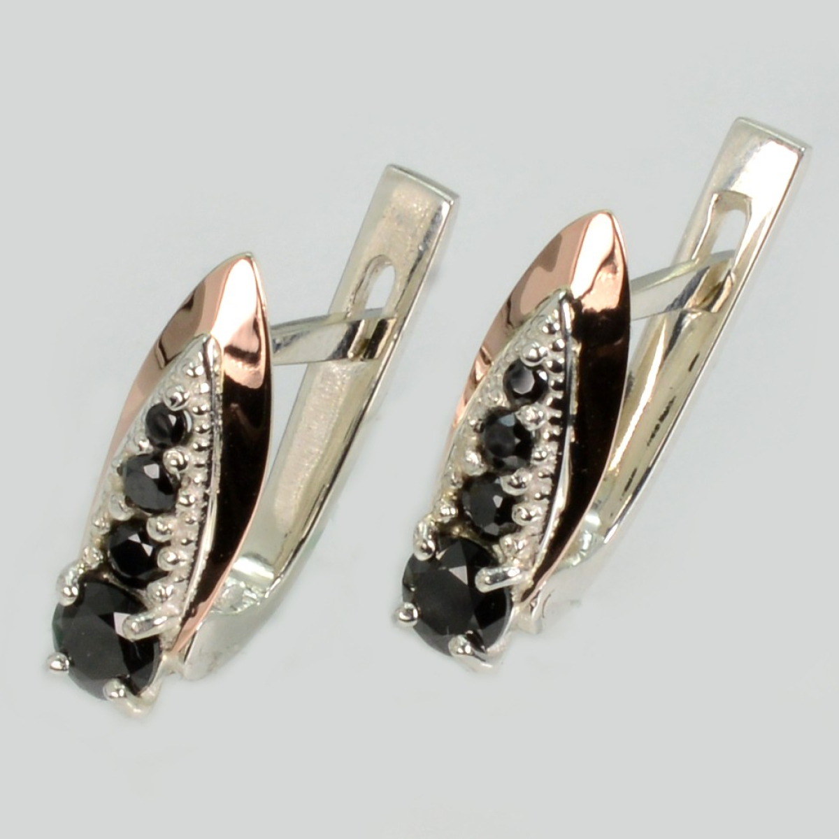 Серебряные серьги с золотыми пластинами (230с)