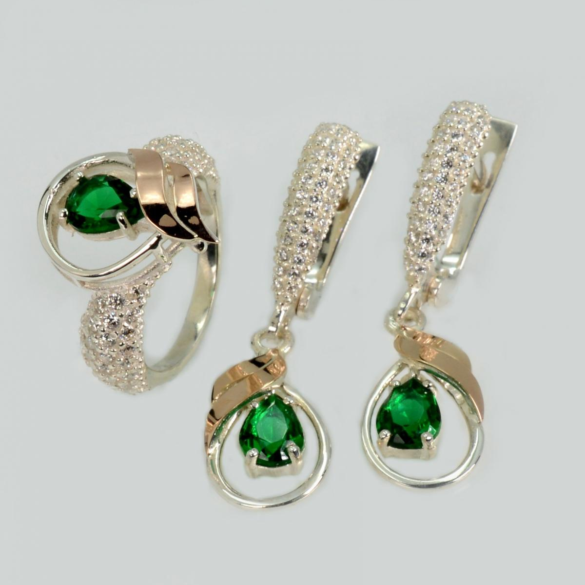 Серебряный набор с золотыми пластинами (232)