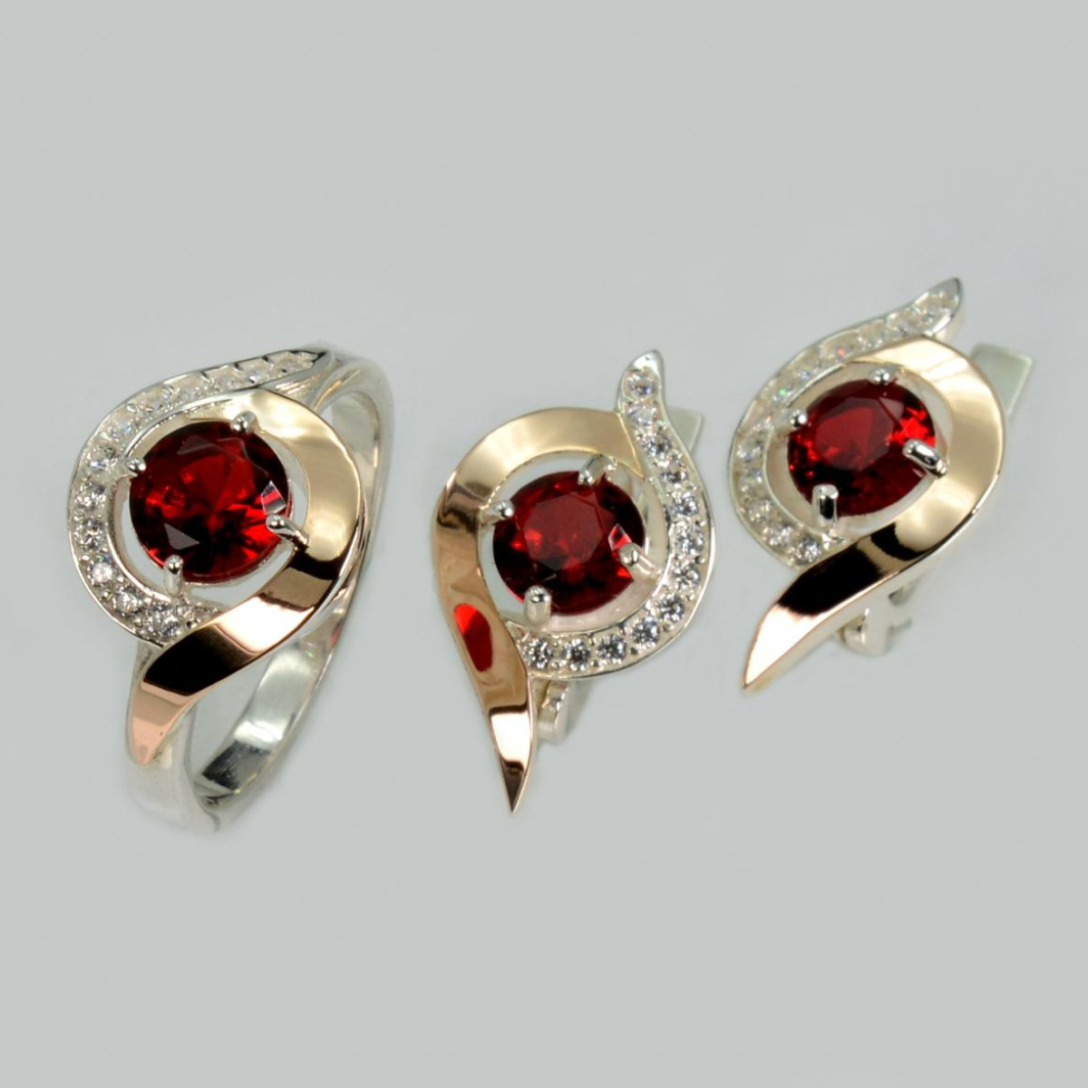 Серебряный набор с золотыми пластинами (239)