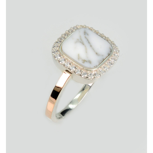 Серебряное кольцо с агатом