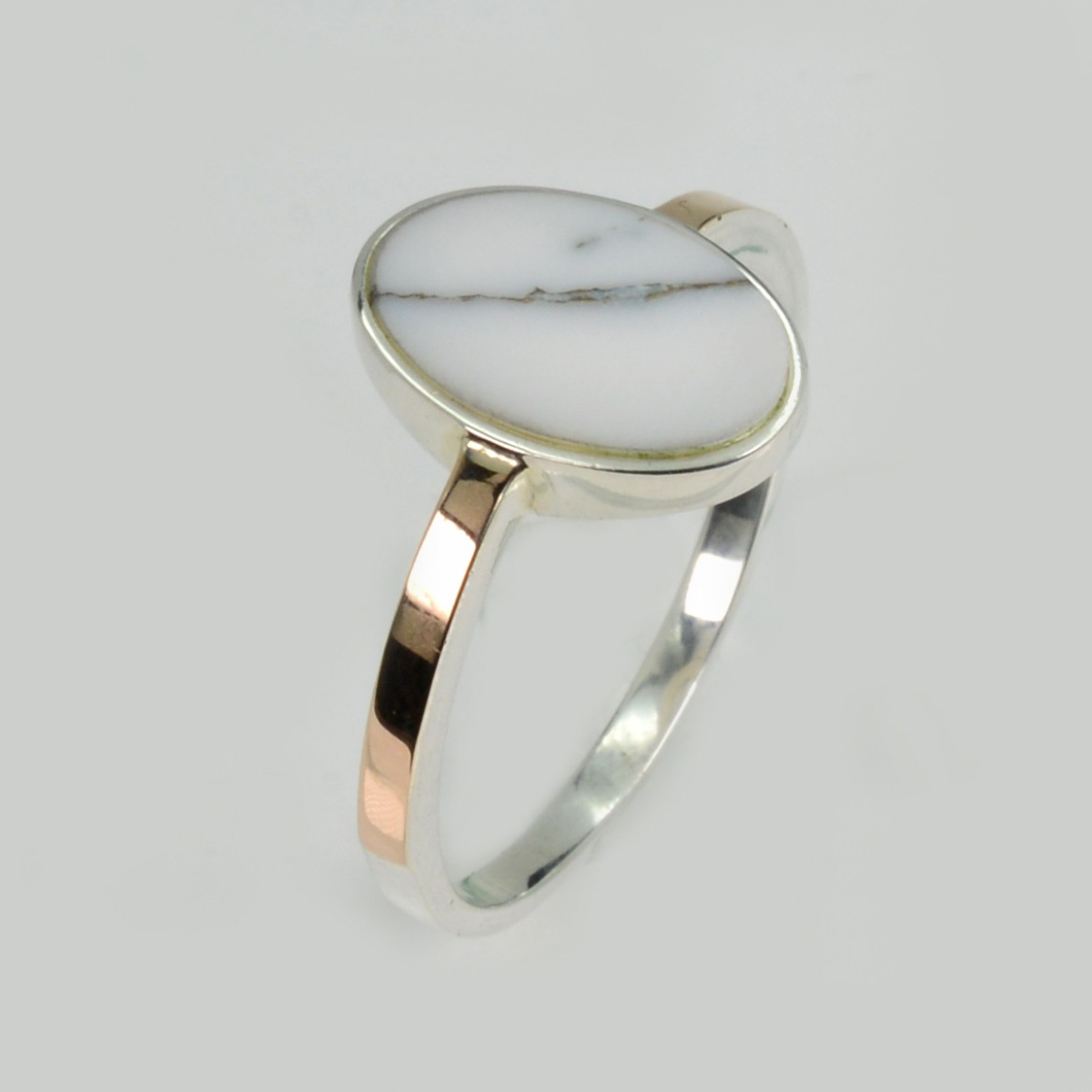 Серебряное кольцо с агатом (262к-2)