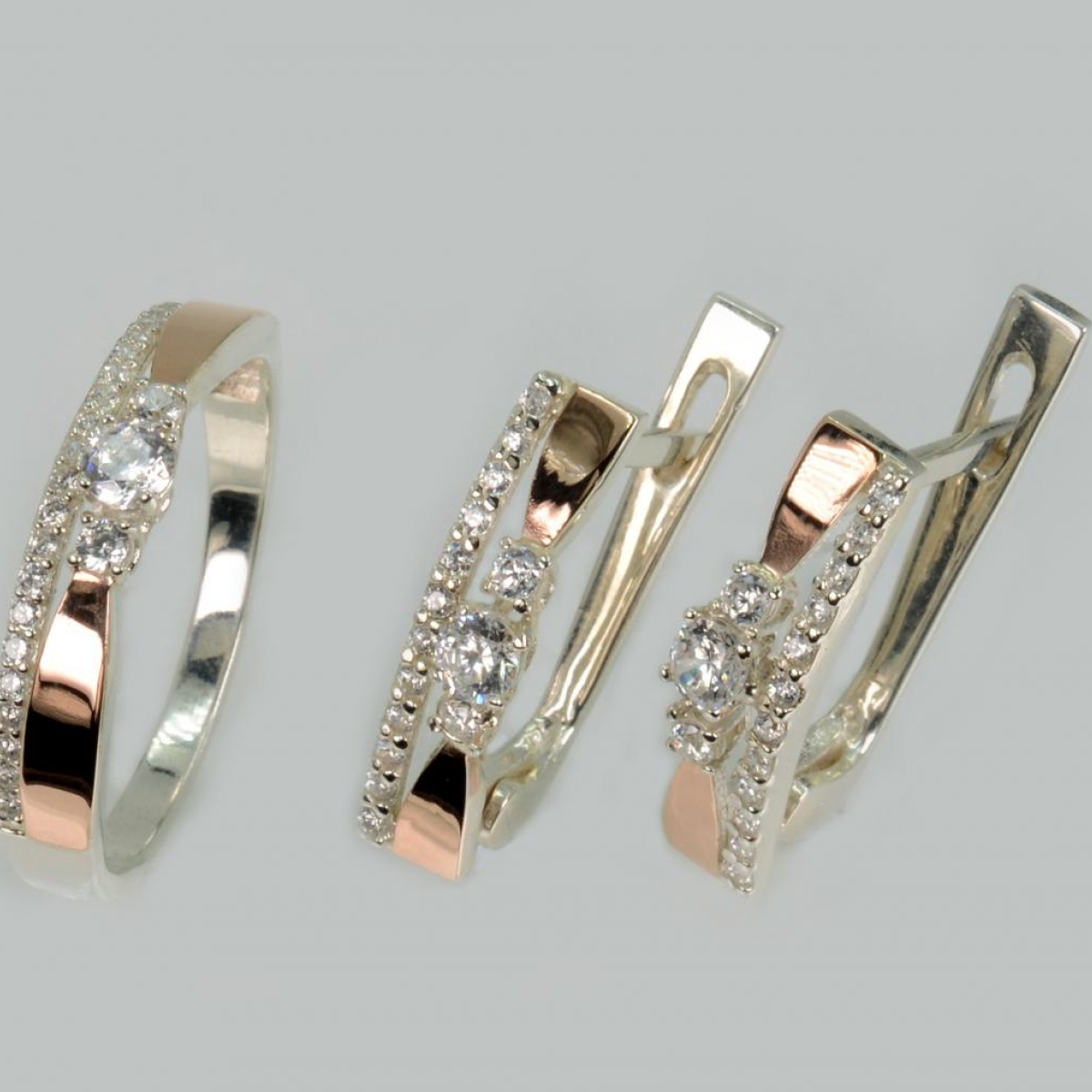 Серебряный гарнитур с золотыми вставками (283)