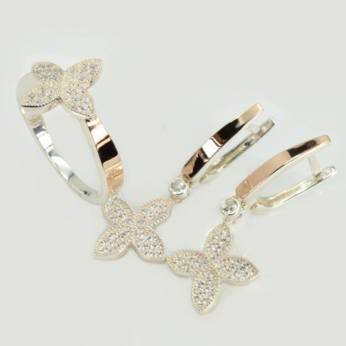 Серебряный гарнитур с золотыми вставками (284)