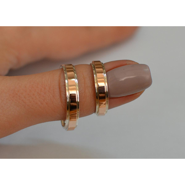 Серебряное обручальное кольцо с золотыми накладками, цена за одно кольцо (ОБР4)