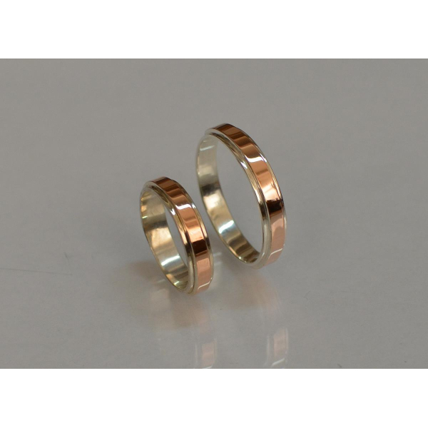 Серебряное обручальное кольцо с золотыми накладками, цена за одно кольцо (ОБР4)